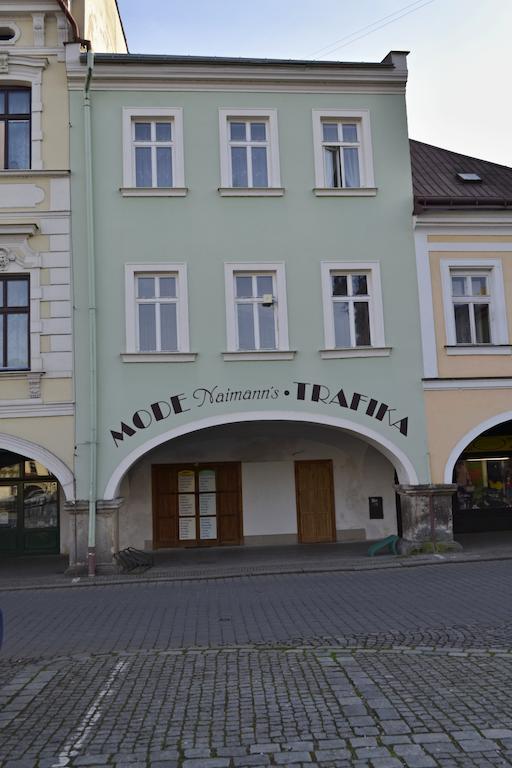 Apartman Namesti Hostinne Værelse billede