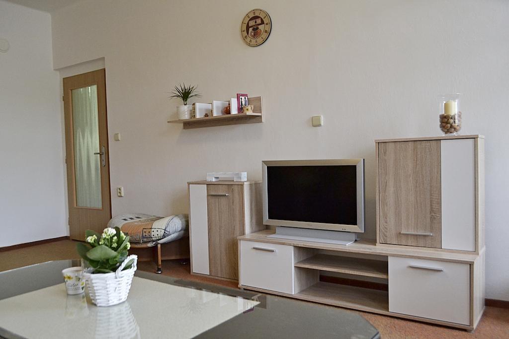 Apartman Namesti Hostinne Værelse billede