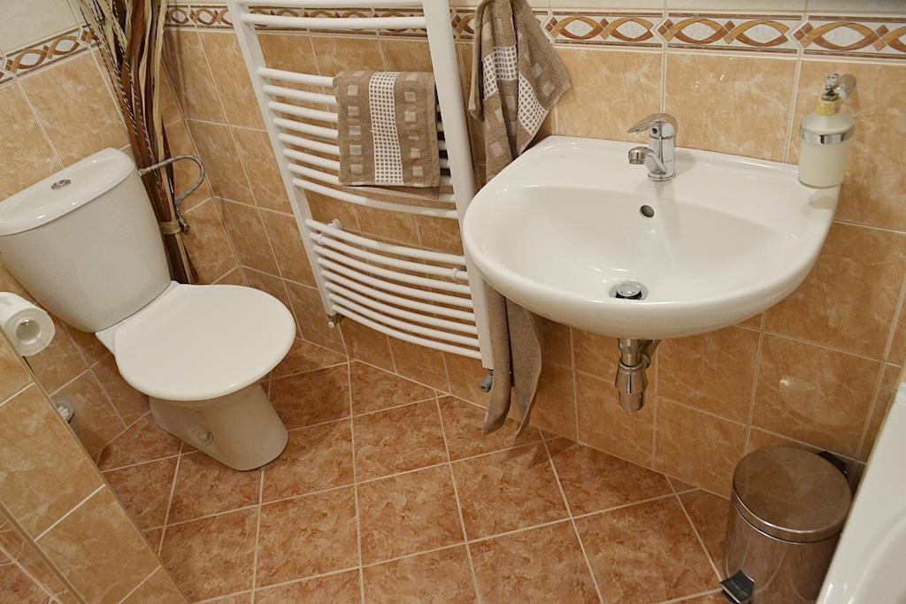 Apartman Namesti Hostinne Værelse billede